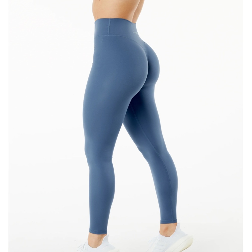 Alphalete Blue Seamless Leggings Alphalux Wonder Legging 27" - Tuxedo Blue